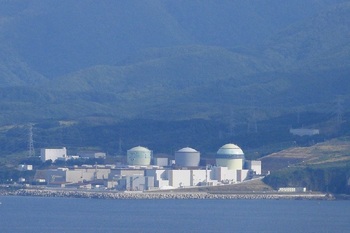 1200px-Tomari_Nuclear_Power_Plant_01.jpg